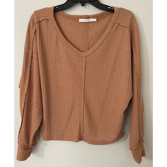 Lush Favorite Long Sleeve Waffle Knit Crop Sweater Camel Size Medium NWT - Picture 2 of 5